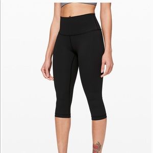 Lululemon JMU Black Crop Leggings